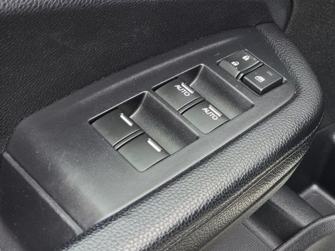 Used 2019 Honda Pilot LX image 24