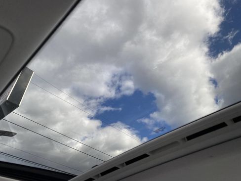 Used 2011 Audi A4 2.0T Premium image 28