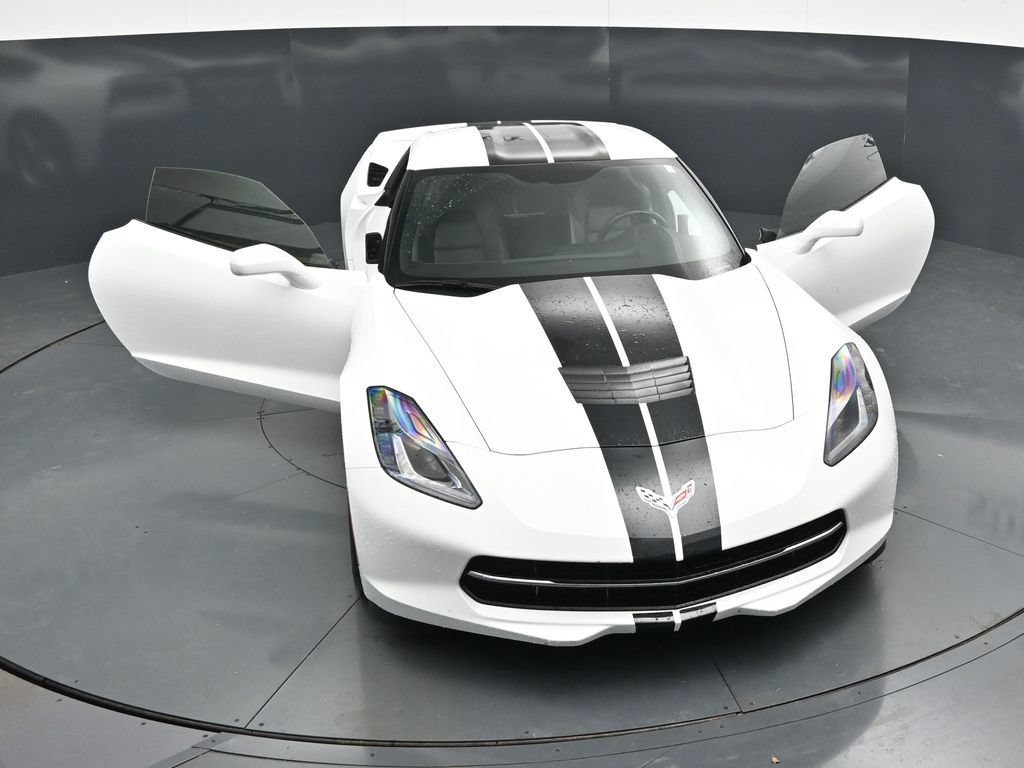Used 2019 Chevrolet Corvette Stingray Coupe w/ 1LT RWD image 34