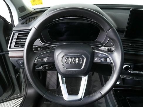 Used 2023 Audi Q5 2.0T Premium Plus w/ Premium Plus Package image 9