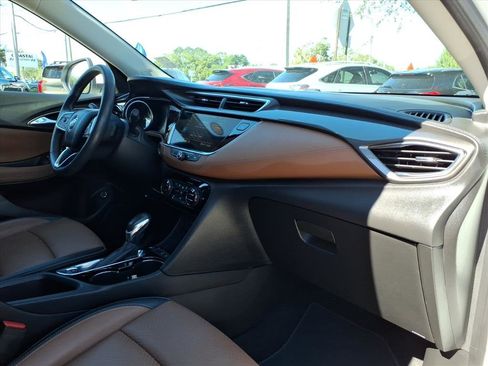 Used 2021 Buick Encore GX Essence w/ Experience Buick Package image 19