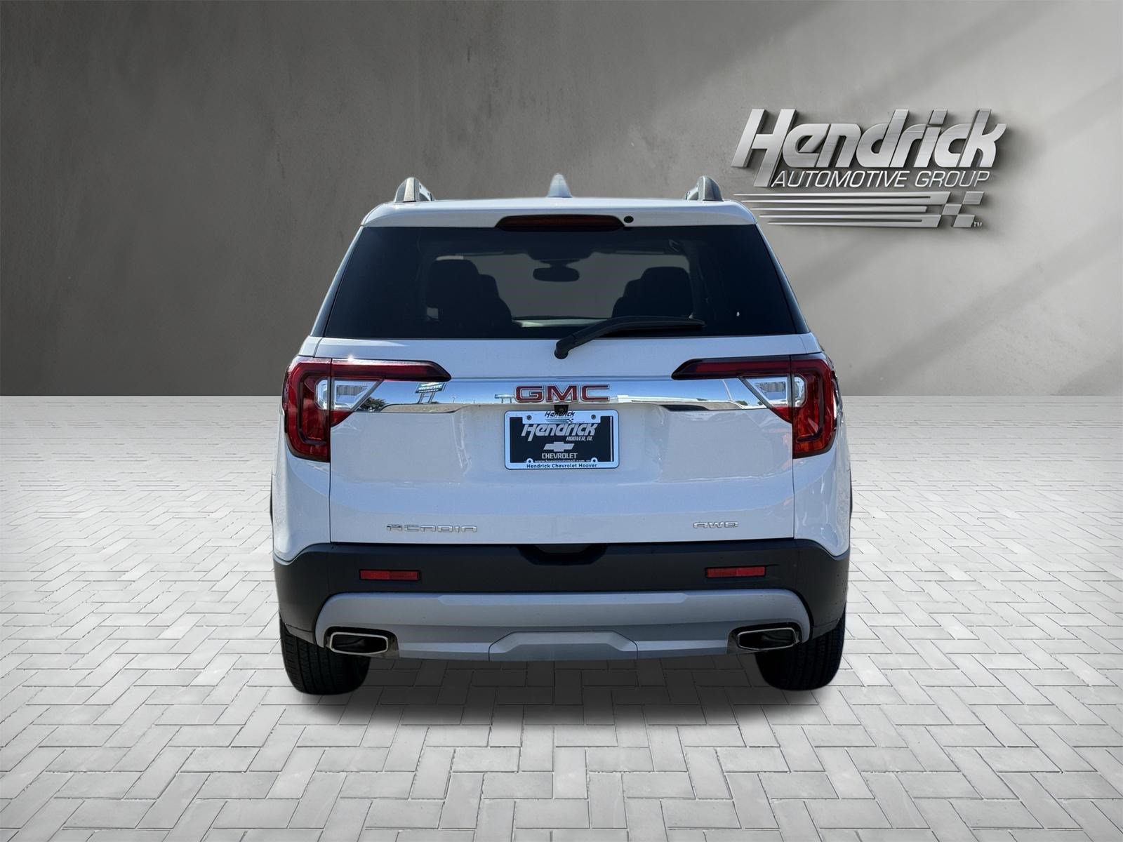 Used 2023 GMC Acadia SLT w/ Trailering Package AWD/4WD image 9