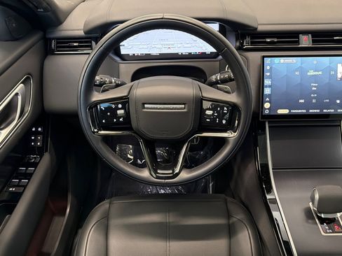 Certified 2026 Land Rover Range Rover Velar Dynamic SE AWD/4WD image 32