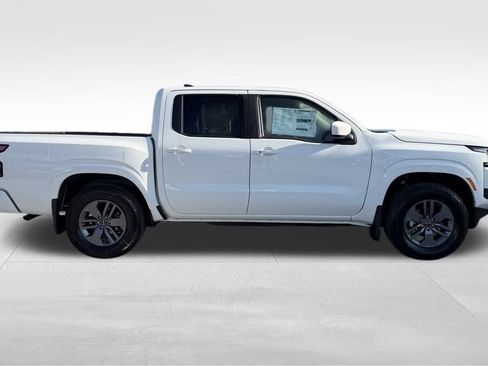 New 2026 Nissan Frontier SV w/ SV Convenience Package image 9