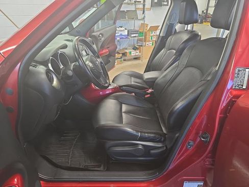 Used 2013 Nissan Juke SL FWD image 12