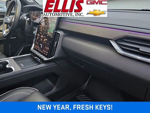 Used 2024 GMC Acadia Denali w/ Super Cruise Package image 16