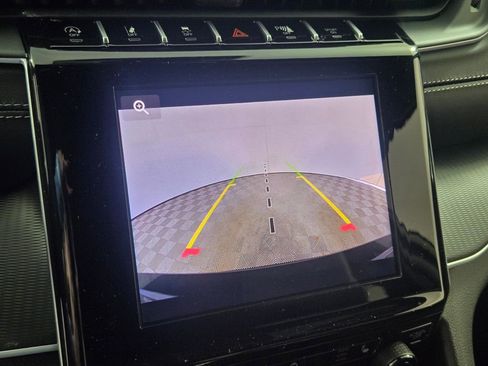 New 2025 Jeep Grand Cherokee L Altitude image 18