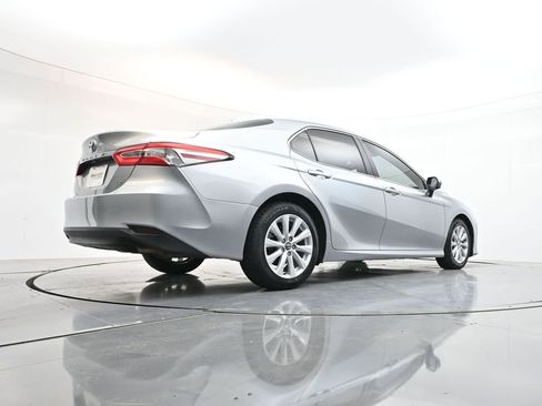 Used 2020 Toyota Camry LE w/ Convenience Package FWD image 34
