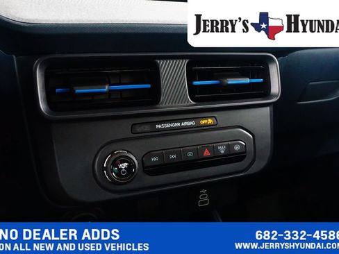 Used 2025 Ford Maverick XLT FWD image 13