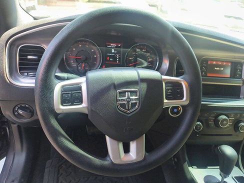 Used 2014 Dodge Charger SE image 15