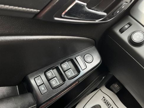 Used 2019 GMC Yukon XL SLE w/ SLE Value Package image 22