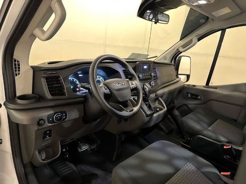 Certified 2025 Ford Transit 250 Low Roof w/ Exterior Upgrade Package RWD image 4