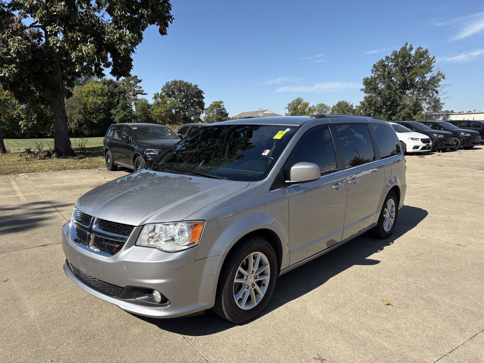 Used 2020 Dodge Grand Caravan SXT FWD image 4