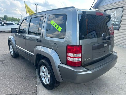 Used 2012 Jeep Liberty Sport AWD/4WD image 7