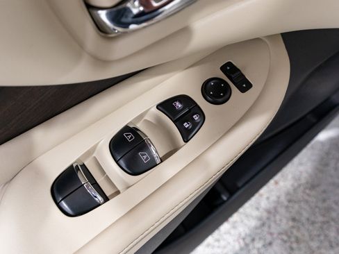 Used 2020 Nissan Murano Platinum FWD image 14