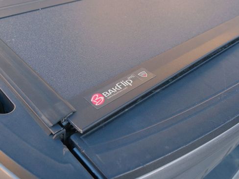 Used 2021 Chevrolet Silverado 1500 LT image 26