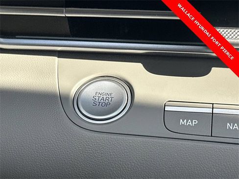 Used 2024 Hyundai Elantra SEL image 23