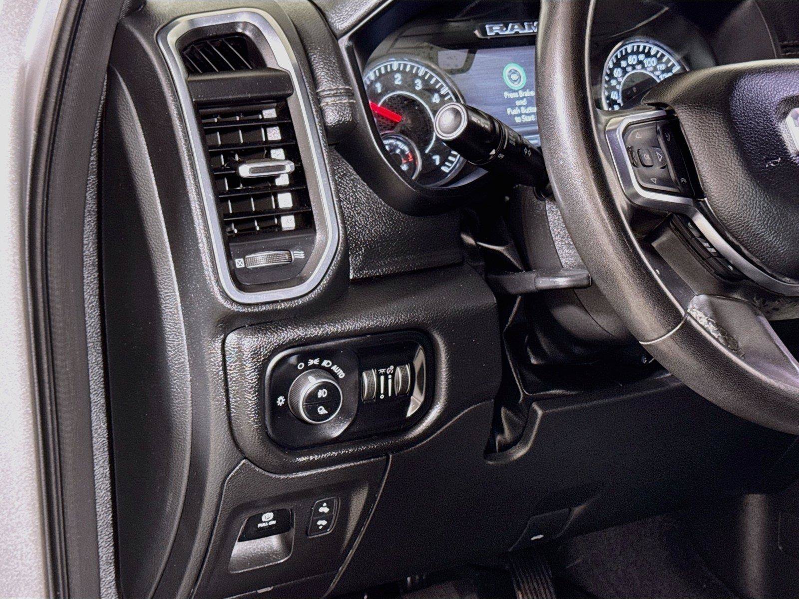 Used 2025 RAM 1500 Laramie AWD/4WD image 8