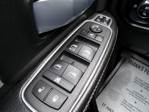 Used 2024 RAM 3500 Big Horn image 21