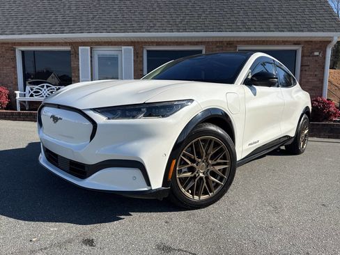 Used 2021 Ford Mustang Mach-E Premium image 2
