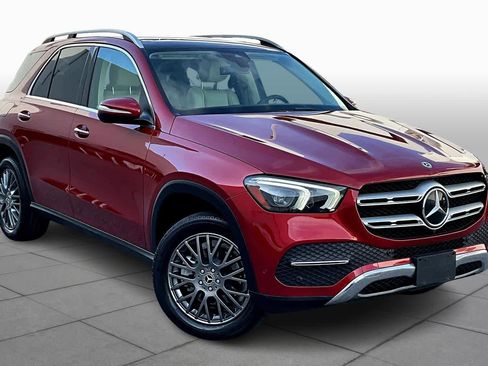 Used 2021 Mercedes-Benz GLE 350 4MATIC w/ Premium Package image 2