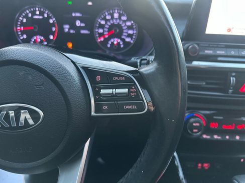 Used 2021 Kia Forte EX image 27