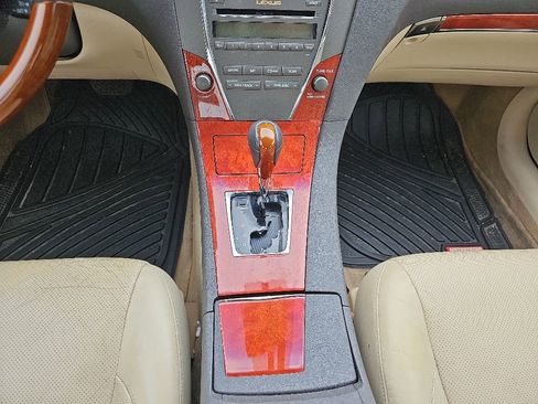 Used 2011 Lexus ES 350 FWD image 10