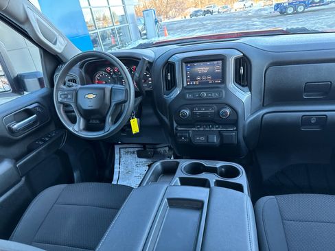 Used 2022 Chevrolet Silverado 2500 Custom w/ Custom Convenience Package image 6