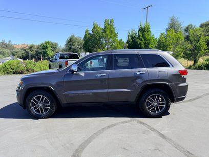 Used 2017 Jeep Grand Cherokee Limited w/ Luxury Group II