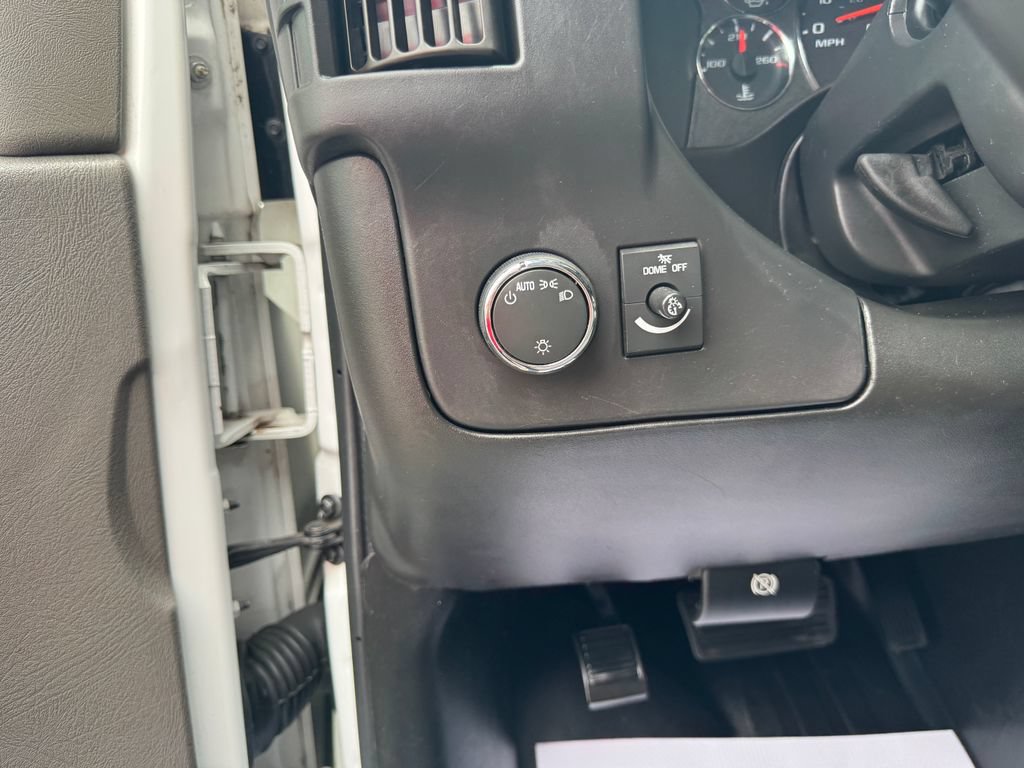 Used 2022 Chevrolet Express 3500 Extended w/ Driver Convenience Package RWD image 19