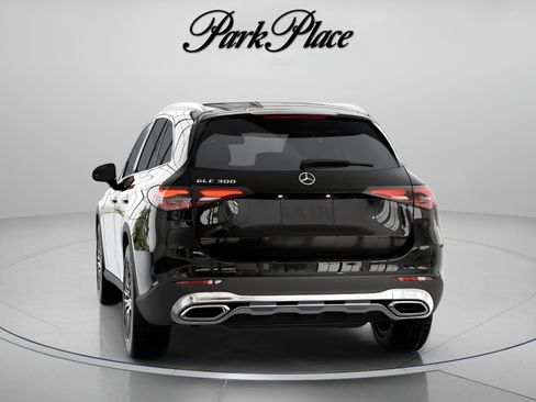 Used 2026 Mercedes-Benz GLC 300 image 16