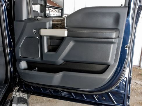 Used 2022 Ford F350 Lariat AWD/4WD image 44