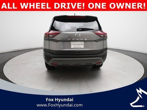 Used 2021 Nissan Rogue SV image 25