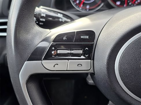 Used 2022 Hyundai Elantra SEL image 23