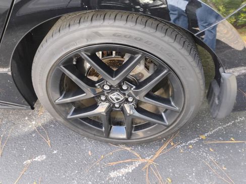 Used 2023 Honda Civic Sport image 13