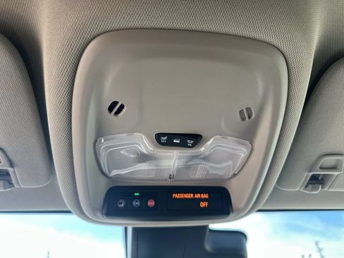 Used 2024 Buick Encore GX Preferred AWD/4WD image 39