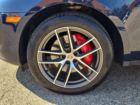 Used 2023 Porsche Macan S AWD/4WD image 11