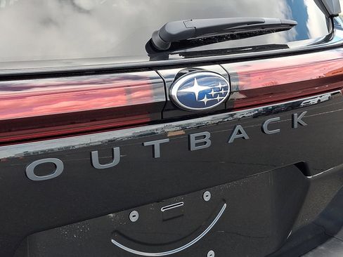 New 2026 Subaru Outback Limited AWD/4WD image 5