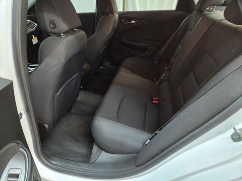 Used 2021 Chevrolet Malibu RS FWD image 16