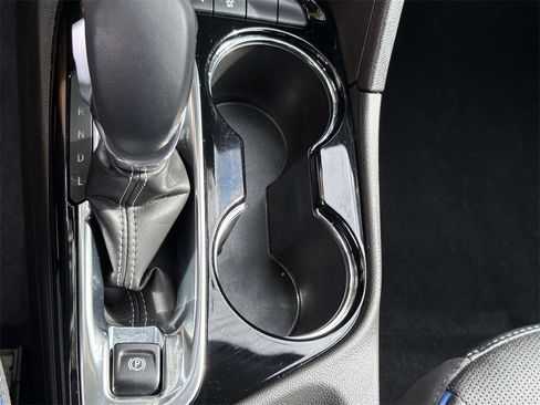 Used 2025 Buick Encore GX Sport Touring w/ Comfort Package image 8