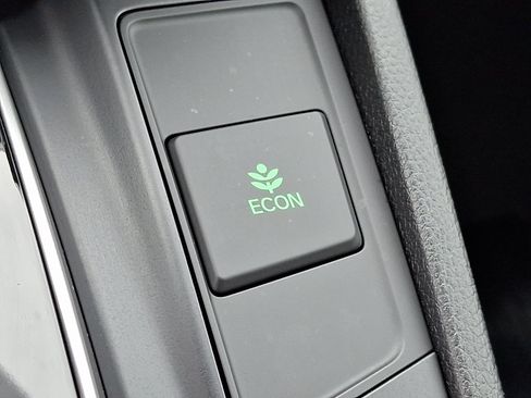 Used 2018 Honda CR-V EX image 25