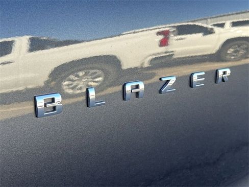 Used 2022 Chevrolet Blazer LT image 29