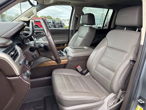 Used 2020 GMC Yukon XL Denali w/ Denali Ultimate Package image 38