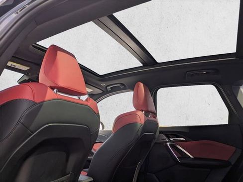 Used 2024 BMW X1 xDrive28i w/ Premium Package image 18