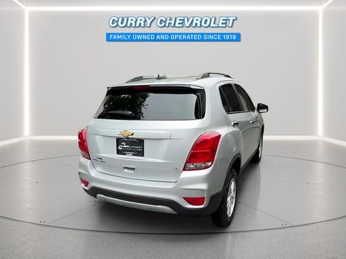 Used 2020 Chevrolet Trax LT w/ LT Convenience Package AWD/4WD image 13