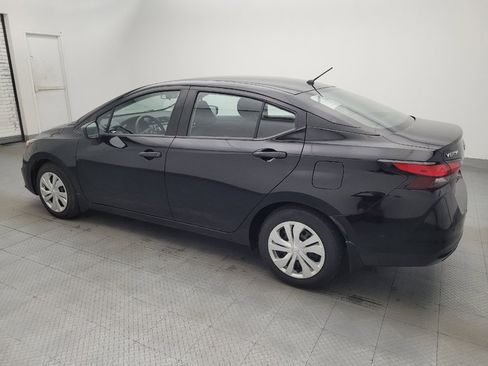 Used 2020 Nissan Versa S FWD image 3