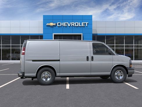 New 2026 Chevrolet Express 2500 RWD image 42