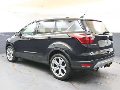 Used 2019 Ford Escape Titanium AWD/4WD image 3