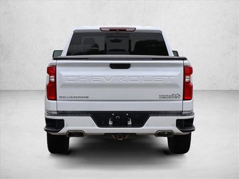 Used 2019 Chevrolet Silverado 1500 High Country w/ Technology Package AWD/4WD image 7