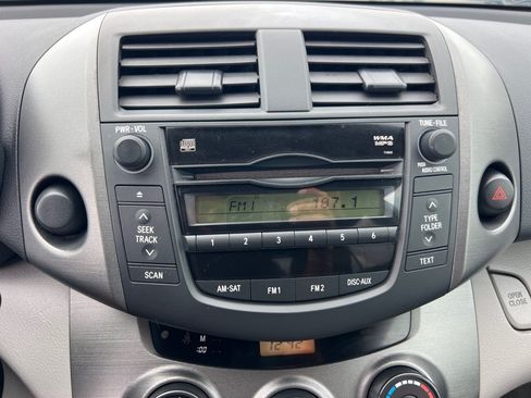Used 2011 Toyota RAV4 2WD w/ Base L4 Extra Value Pkg image 28